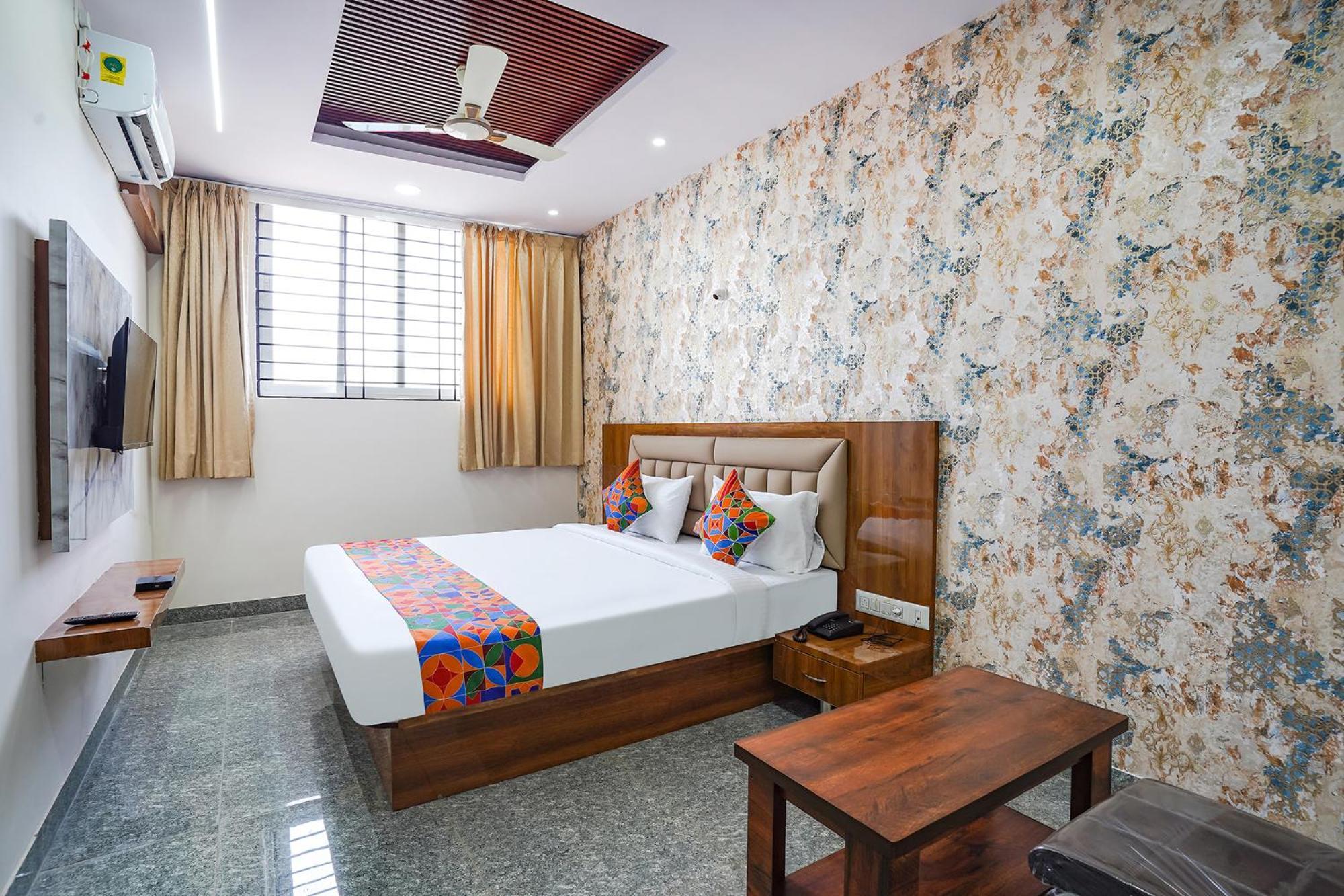 Fabhotel Platinum Palace - Nr Magadi Main Road Bangalore Exterior photo