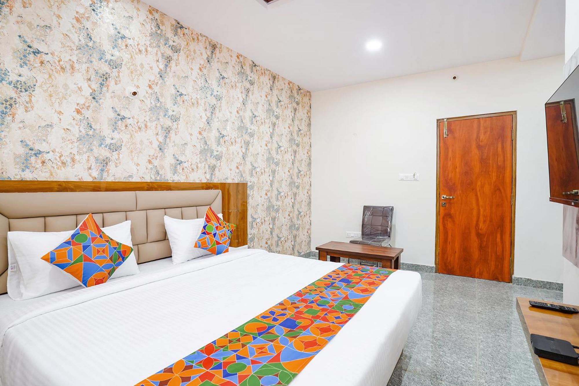 Fabhotel Platinum Palace - Nr Magadi Main Road Bangalore Exterior photo
