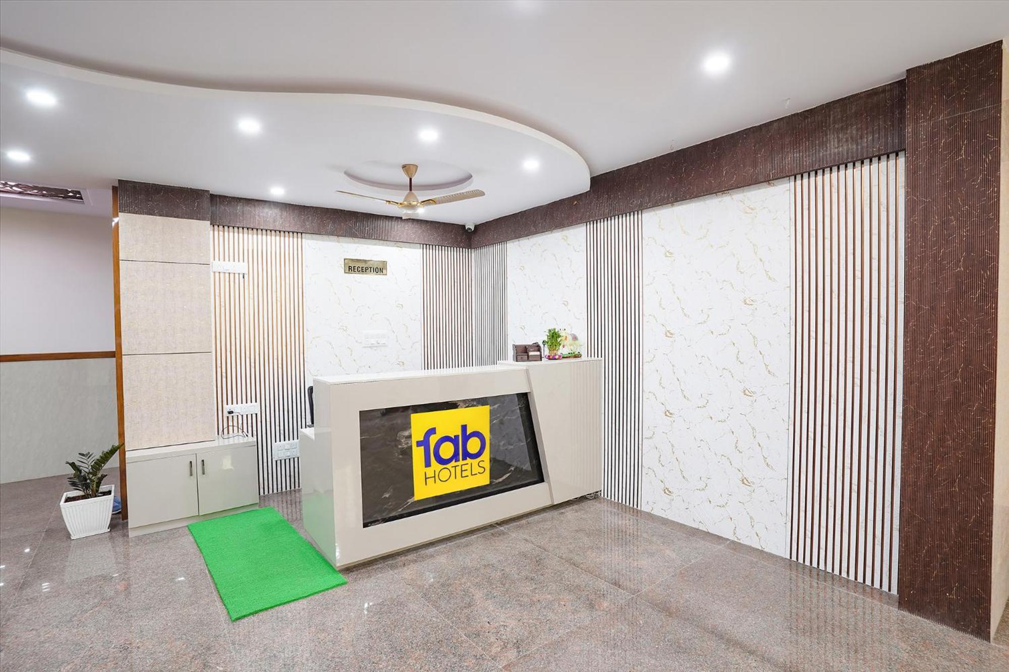 Fabhotel Platinum Palace - Nr Magadi Main Road Bangalore Exterior photo