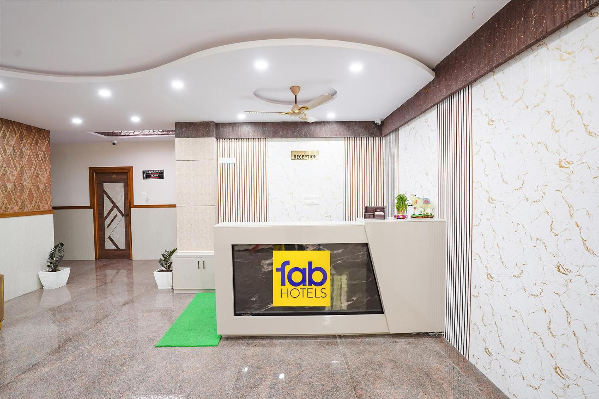 Fabhotel Platinum Palace - Nr Magadi Main Road Bangalore Exterior photo