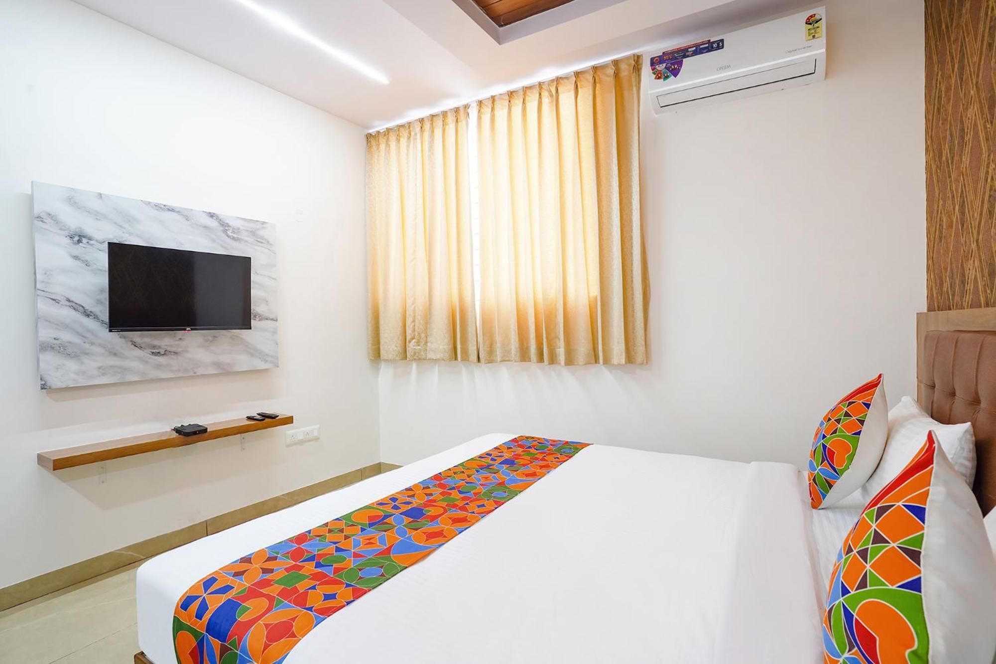Fabhotel Platinum Palace - Nr Magadi Main Road Bangalore Exterior photo